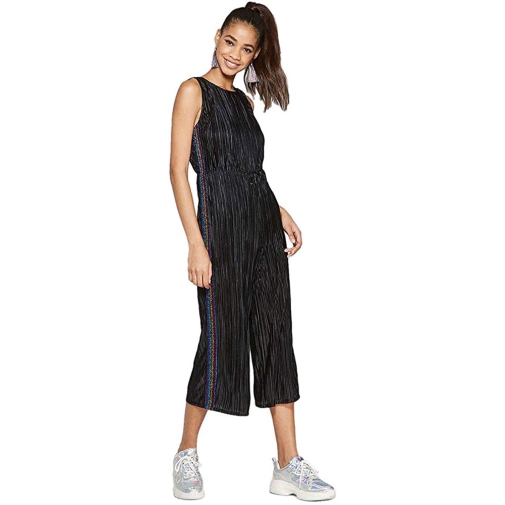 Wild Fable Cropped Brode Black Jumpsuit Small
